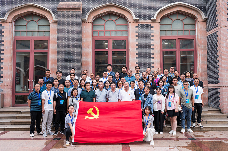 伟德betvlctor1946源于英国